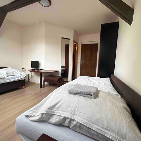 Private Apartment Near The Centre Bratislava Exterior photo